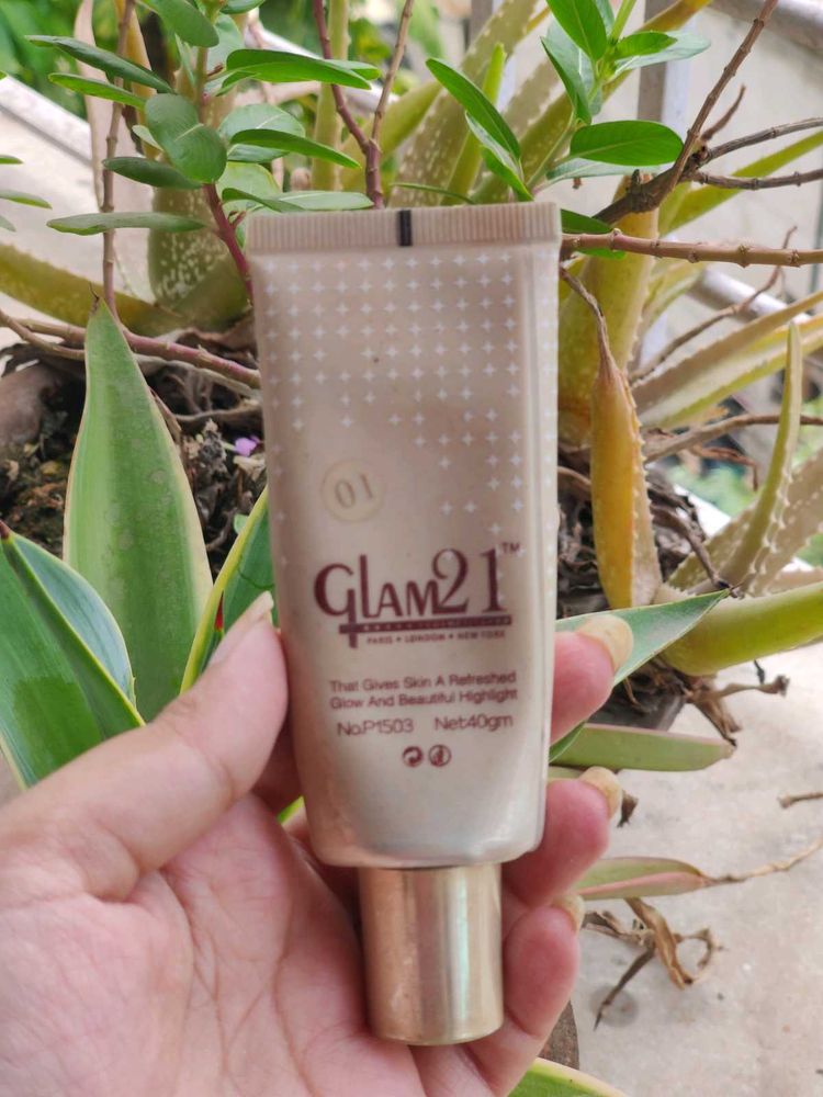 Glam 21 Illuminating Highlighter