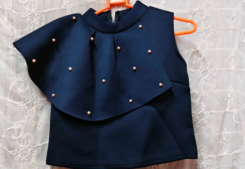 Navy blue pearl sleevless crop top