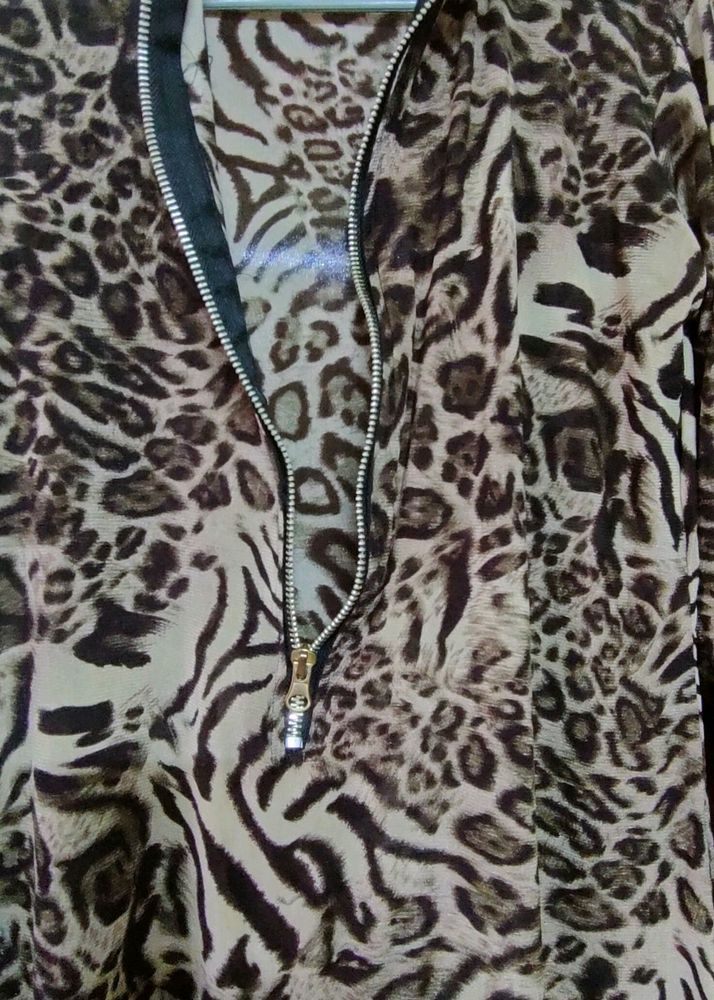 Strechable,Leopard Print Kurti (Size &#34;L&#39;)