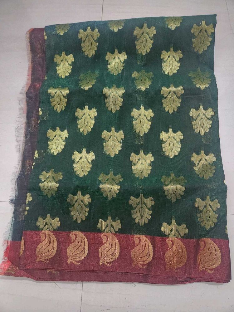 Elegant Green &amp; Gold Saree