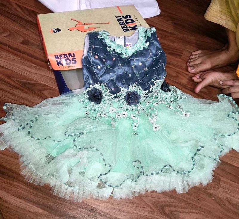 Frock For Baby Girl Light Green And Grey 💚 💙