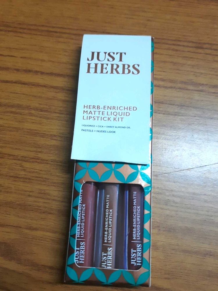 Just Herbs Lipstick Kit
