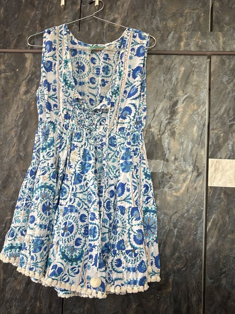 Floral Print Sleeveless Mini Dress