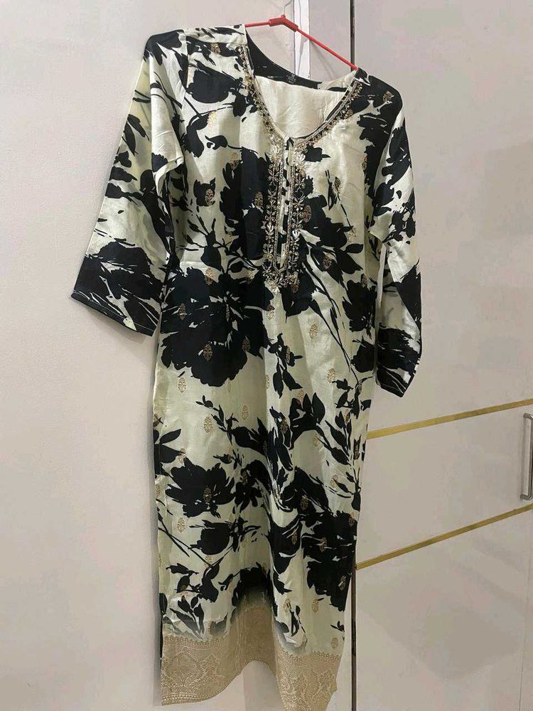 Metallic Black and Cream digital print Silk suit