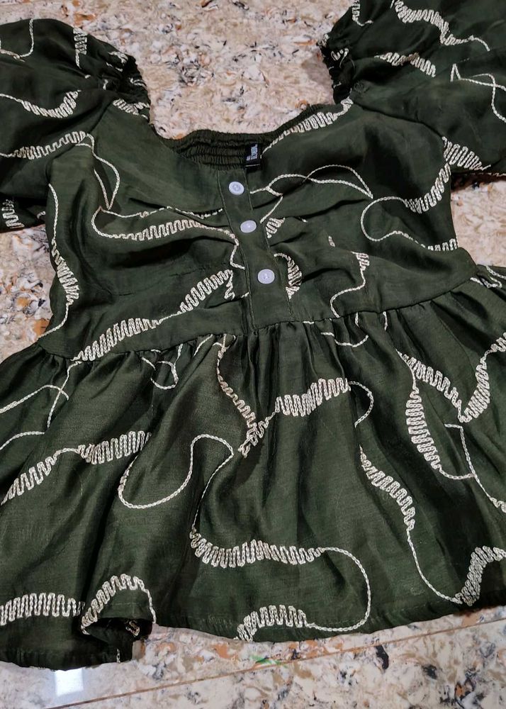 Green Puff Sleeve Top