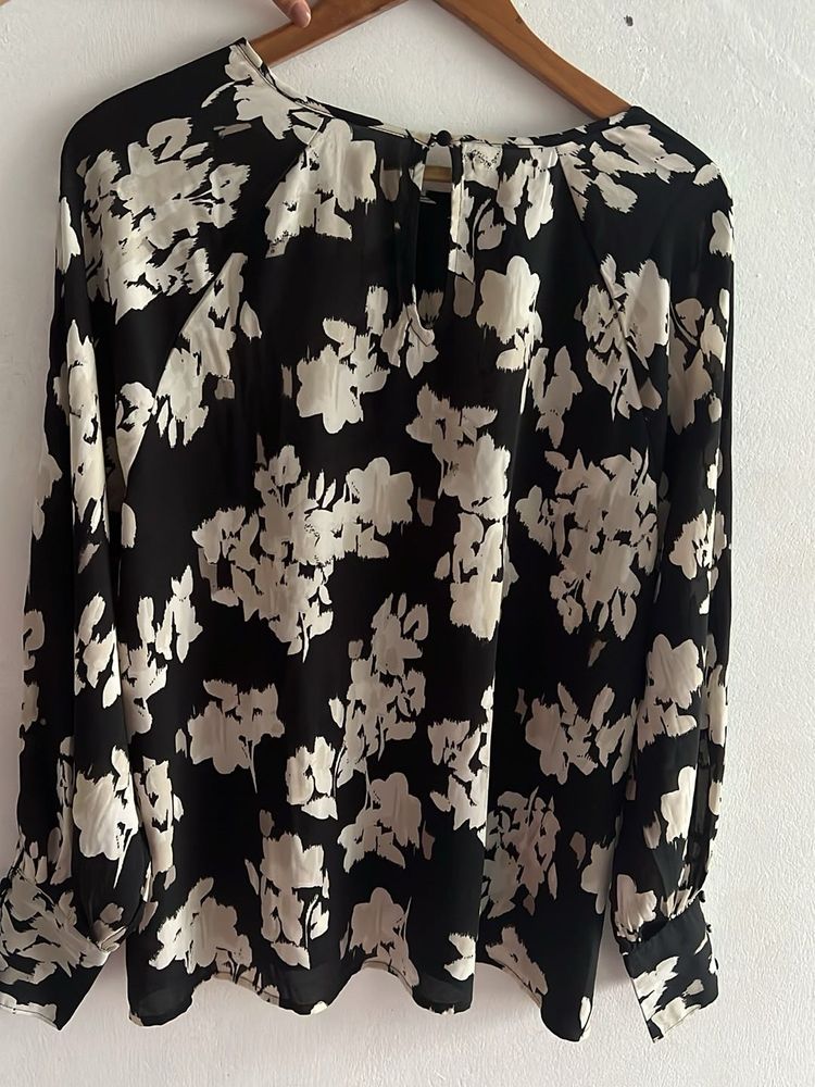 Unique Fit Top