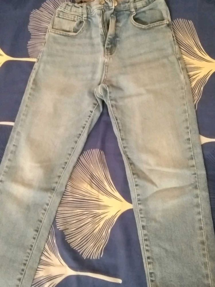 Light Wash Denim Jeans