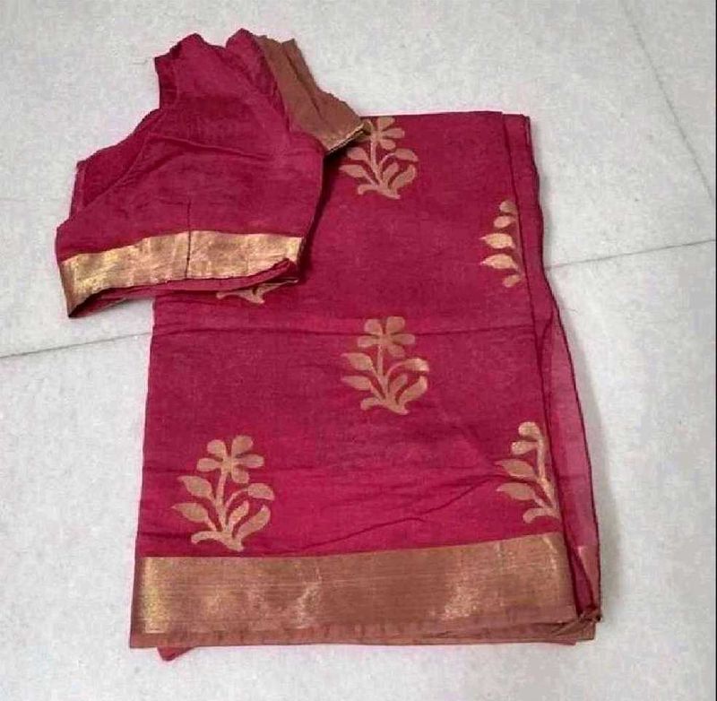 Pink &amp; Gold Floral Print Saree