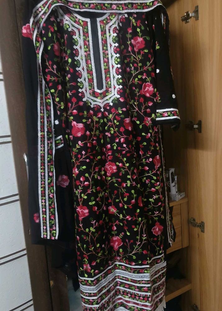New kashmiri kurti set