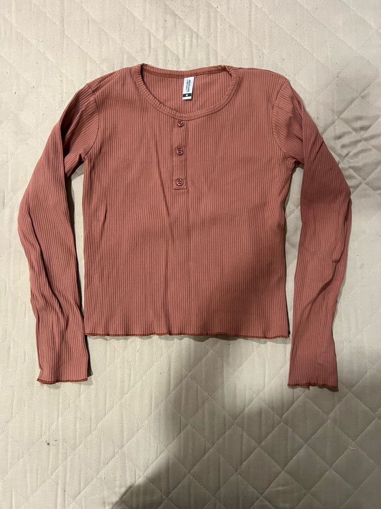 Ribbed Long Sleeve Top