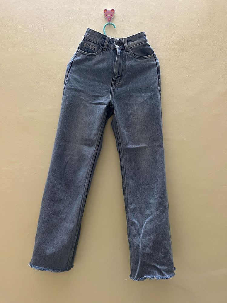 High Waisted Jeans