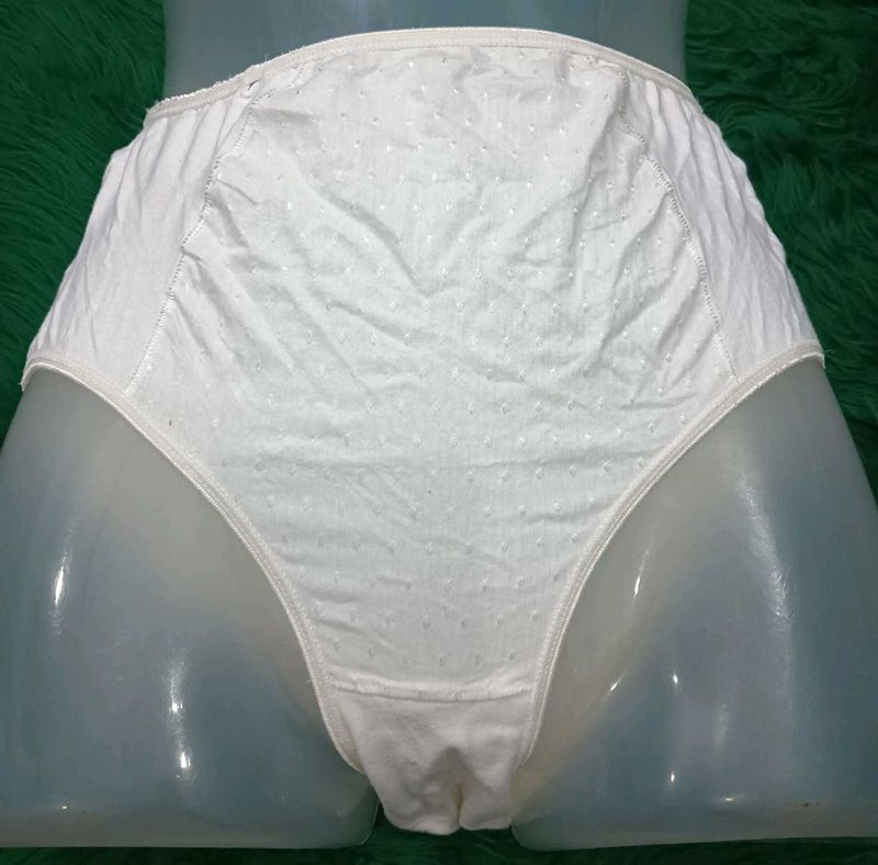 White🇲🇾 Underwear