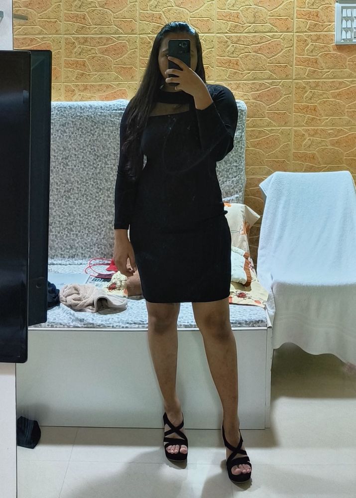 Chic Black Bodycon Mini Dress