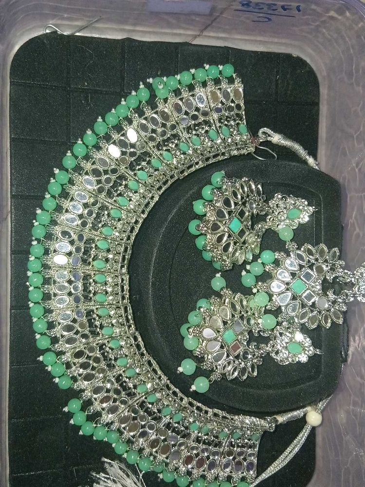 Necklace &amp; Earring Set