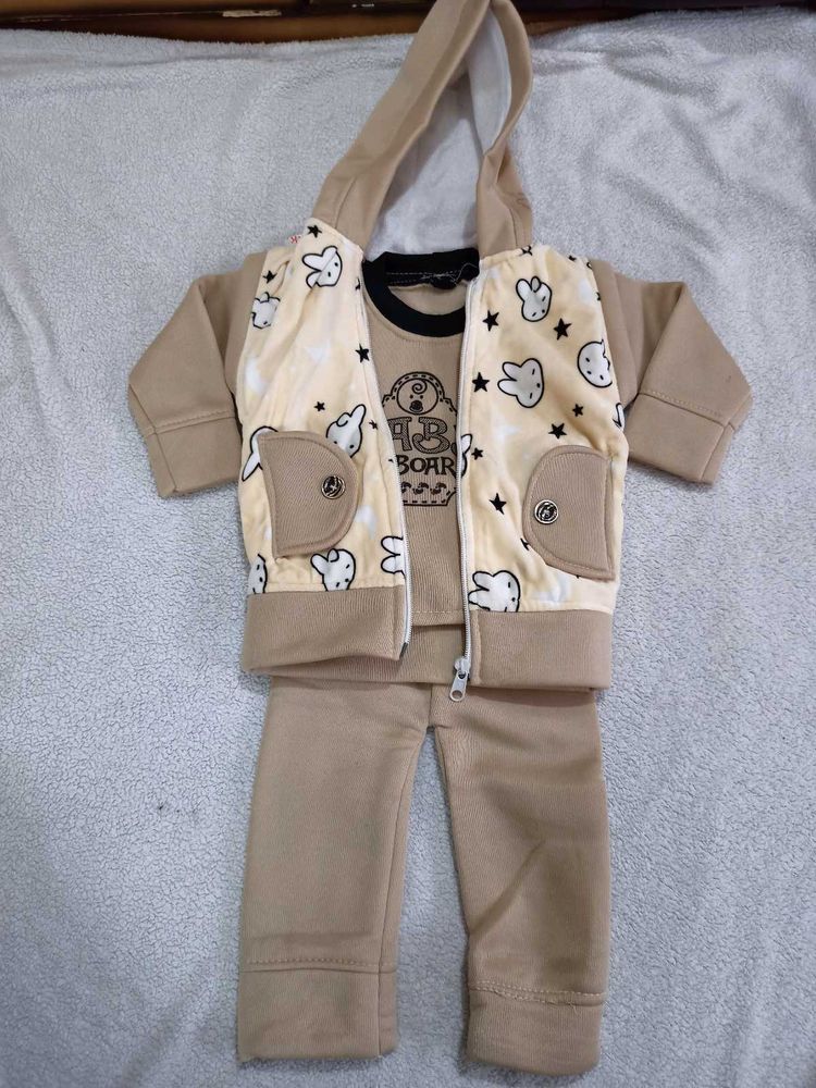 ❗ FREE DELIVERY❗New Woolen Cute Baby Outfit