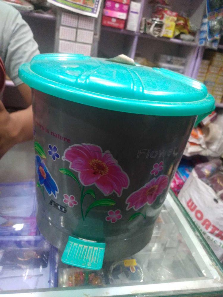 Dustbin