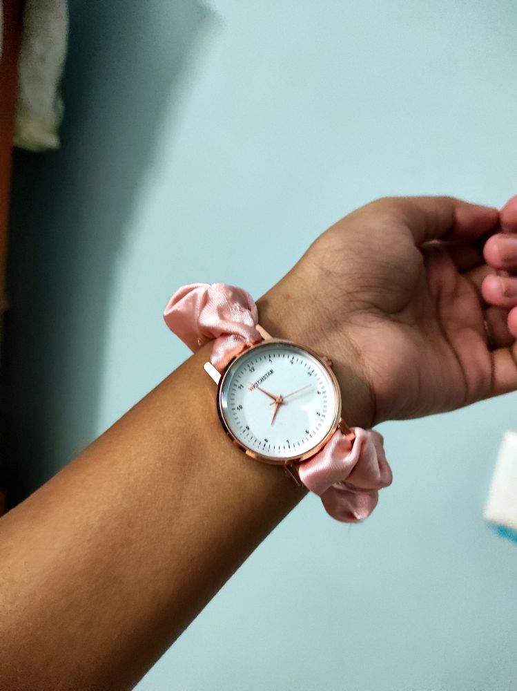 Cute Scrunchie Unique Watch😍