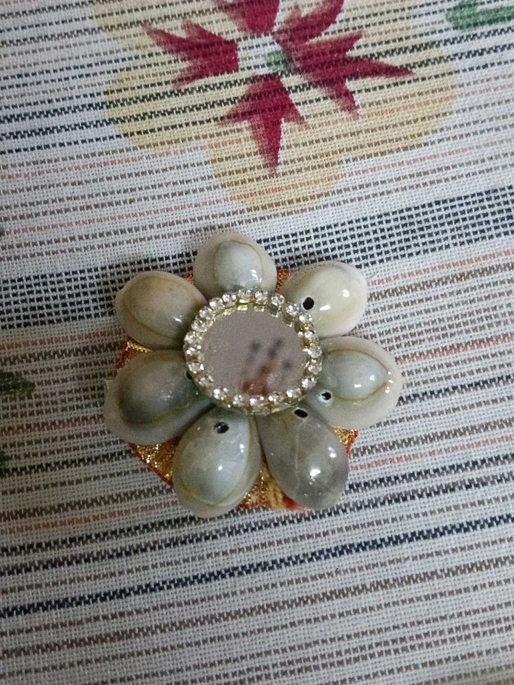 Handmade Navratri Special Bronch