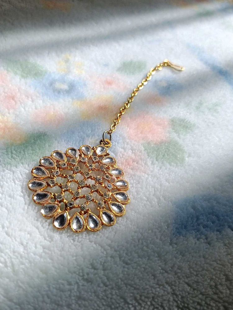 Gold Maangtika