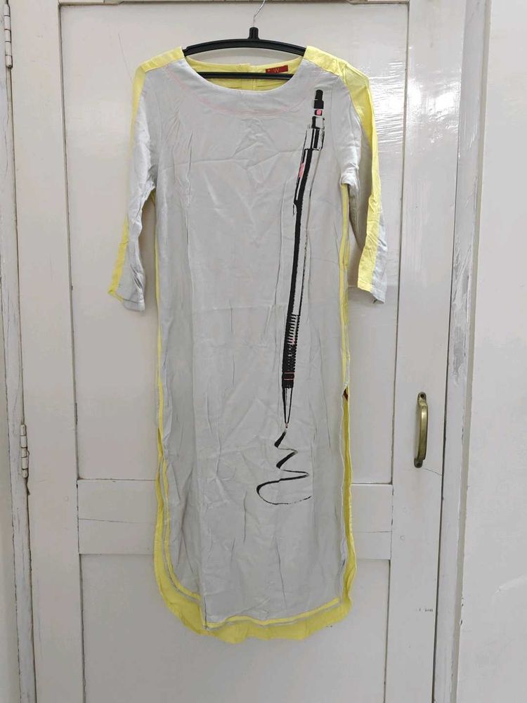 Stylish Kurta with Unique Print