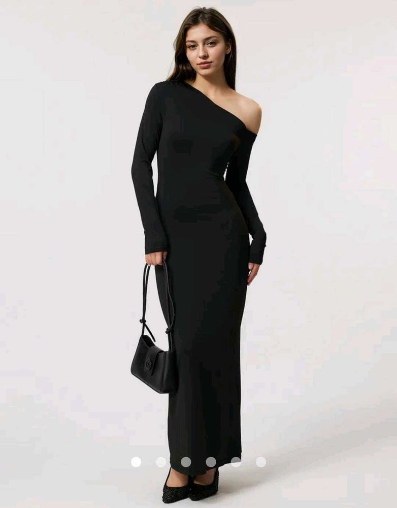 Elegant Black One-Shoulder Dress