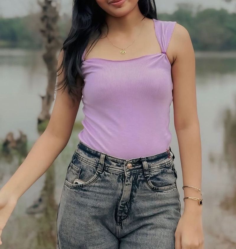 Lilac Sleeveless Top