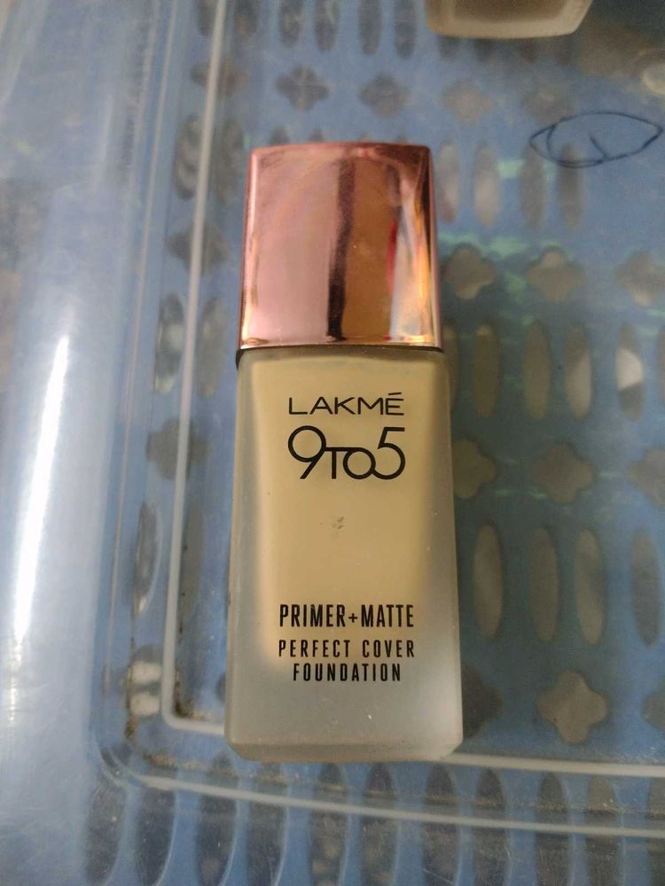 Lakme 9to5 Foundation