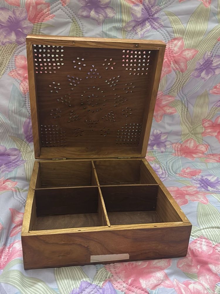Wooden Pierced Box