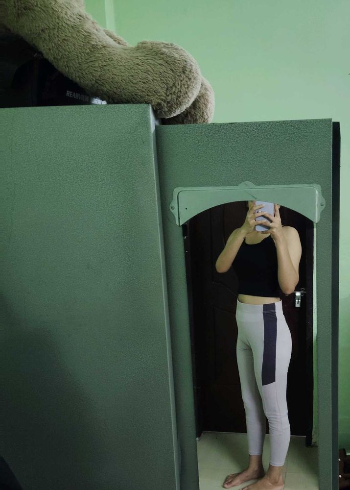 Gym And Yoga Tights