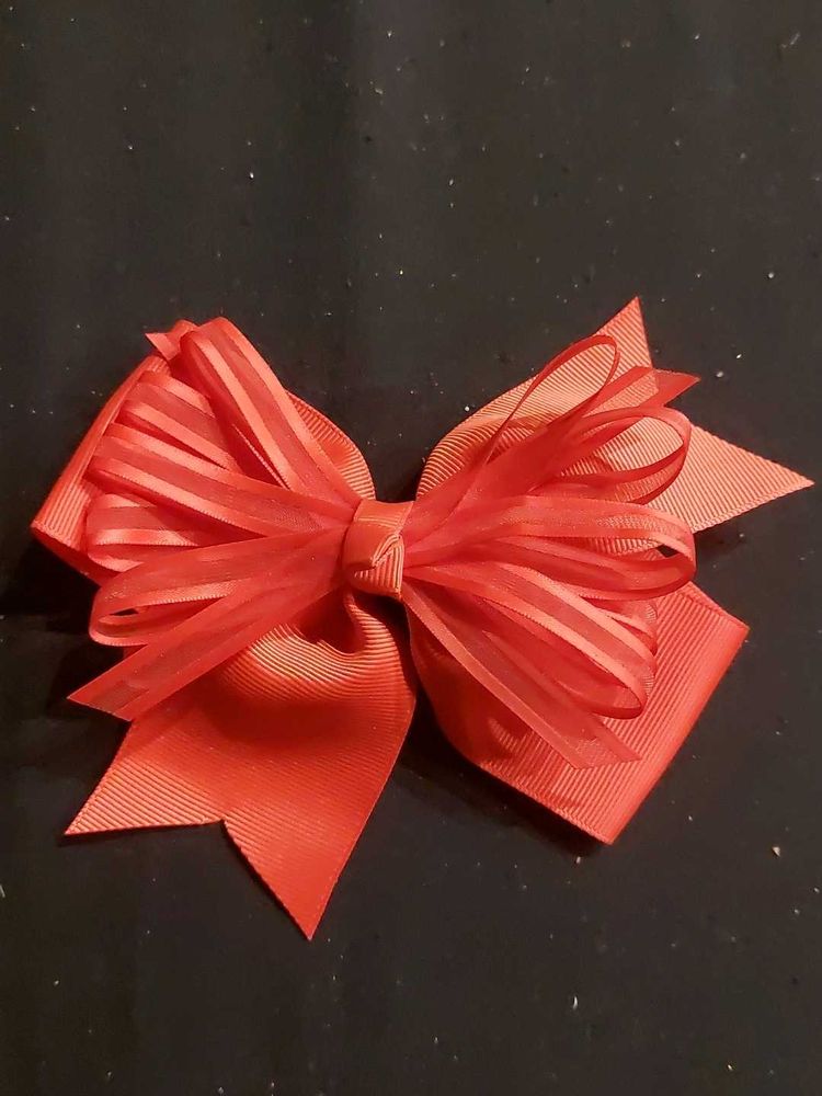Bow Design Hair Clip Accessory Red