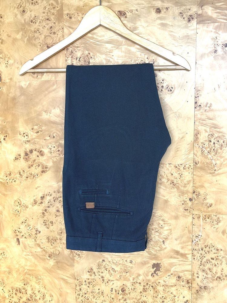 Men&#39;s Navy Blue Chinos