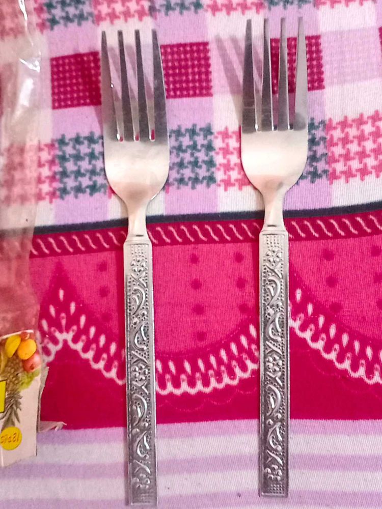Tag With Utensils