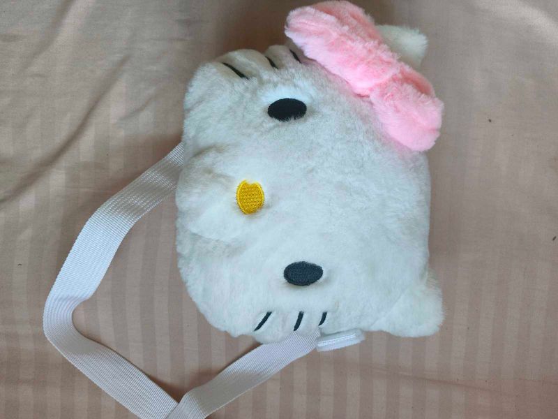 Sanrio Hello Kitty Face Sling Bag