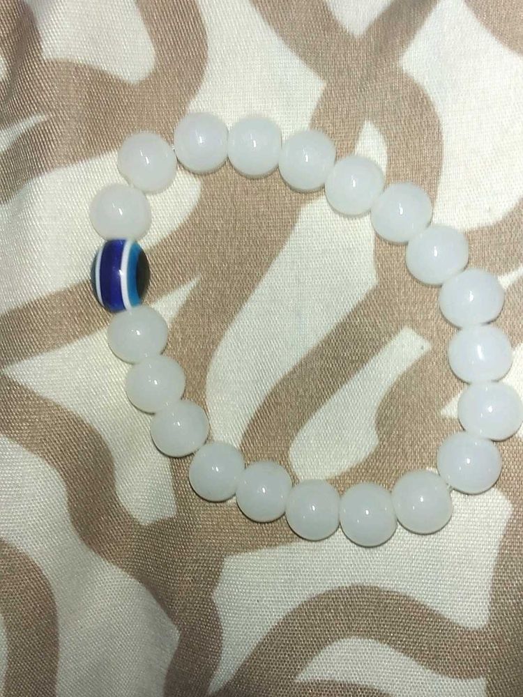 White Beaded Bracelet