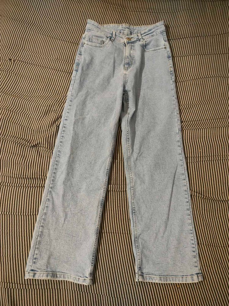 Light Wash Wide Leg Jeans