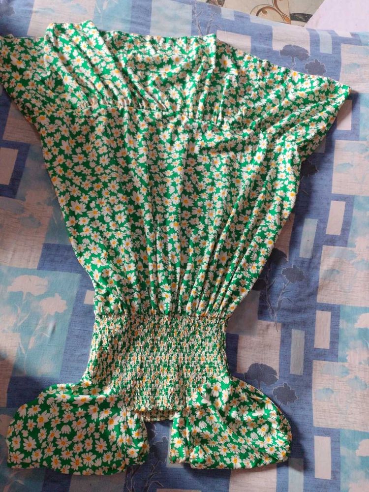 Floral Green Top #cutemaxidress #bebeautiful #go