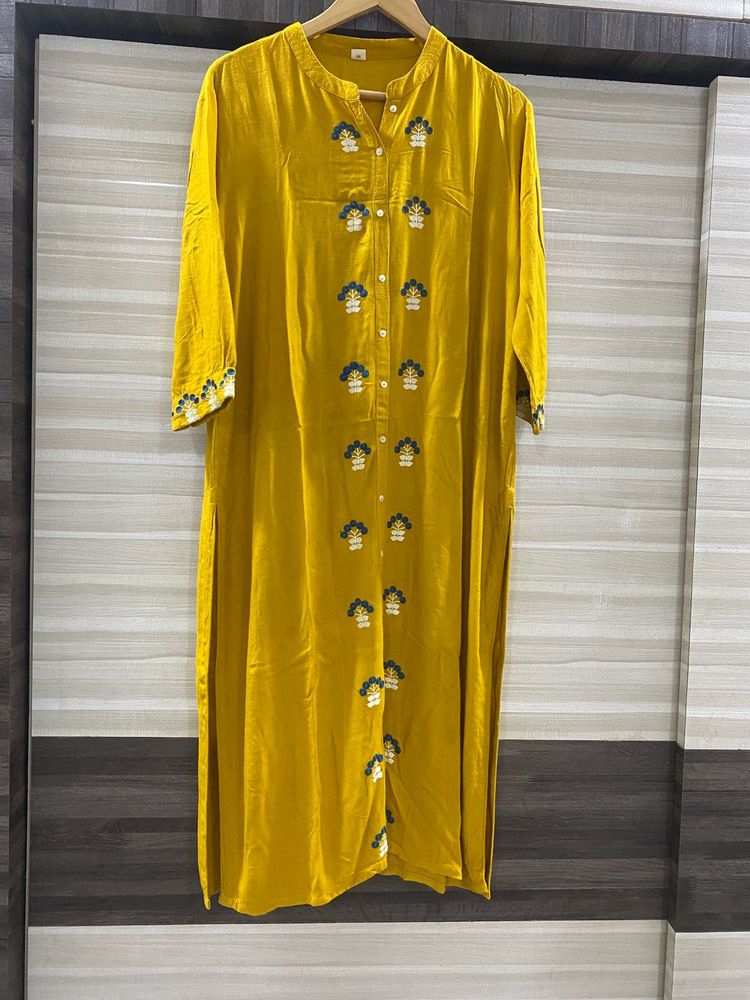 Elegant Yellow Embroidered Kurta