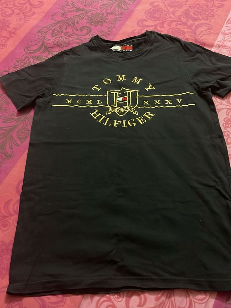 Tommy Hilfiger Embroidered Tshirt