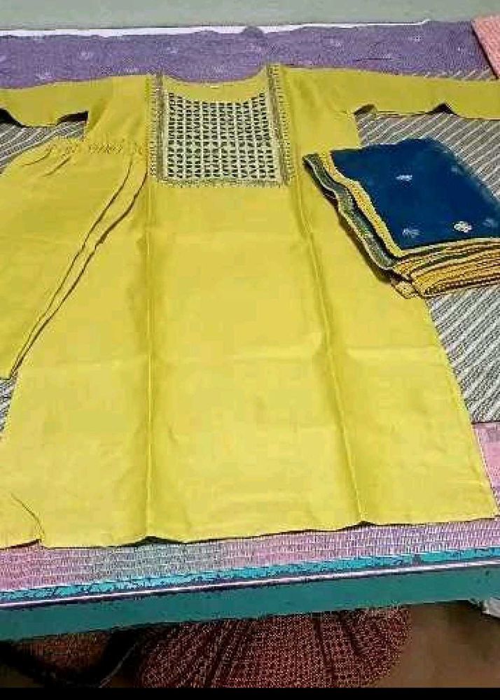 Embroidered Kurta Set