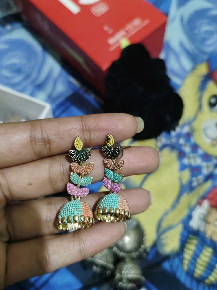 Leafy Jhumka Earrings