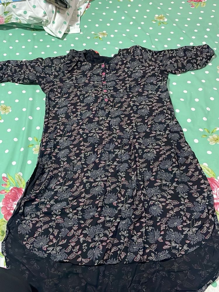 Black Kurti