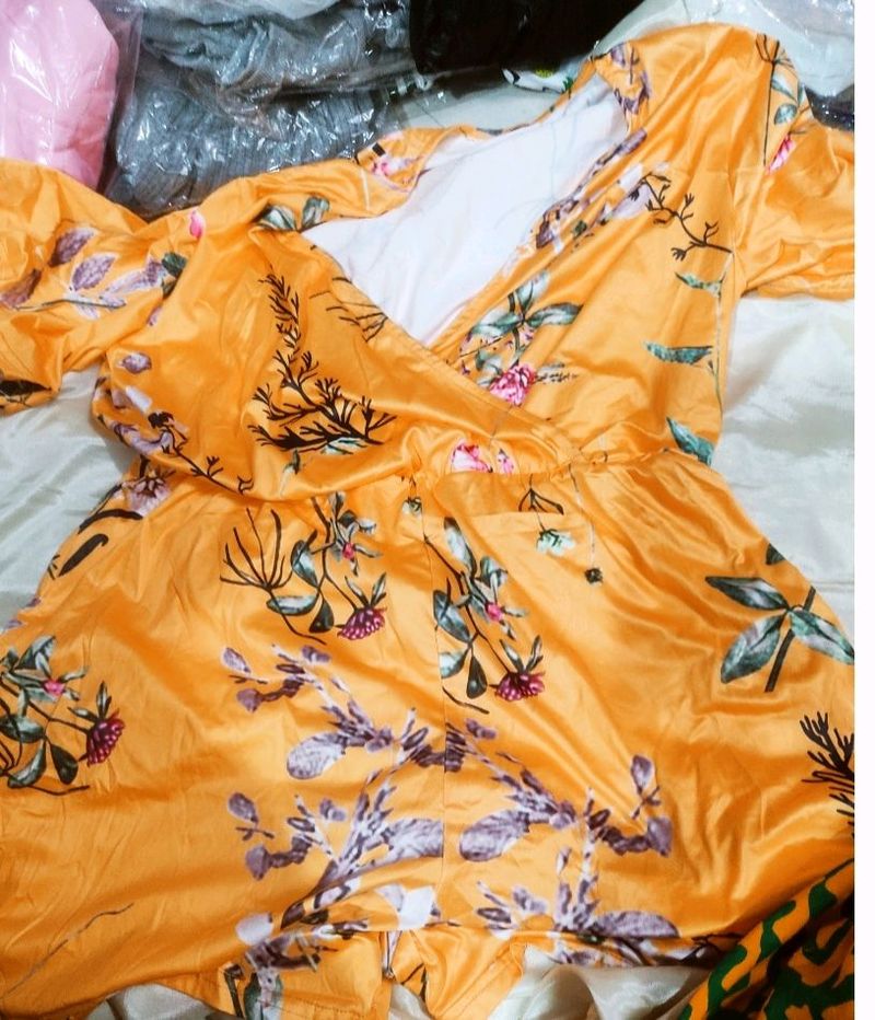 SHEIN OFFICIAL Romper/Playsuit