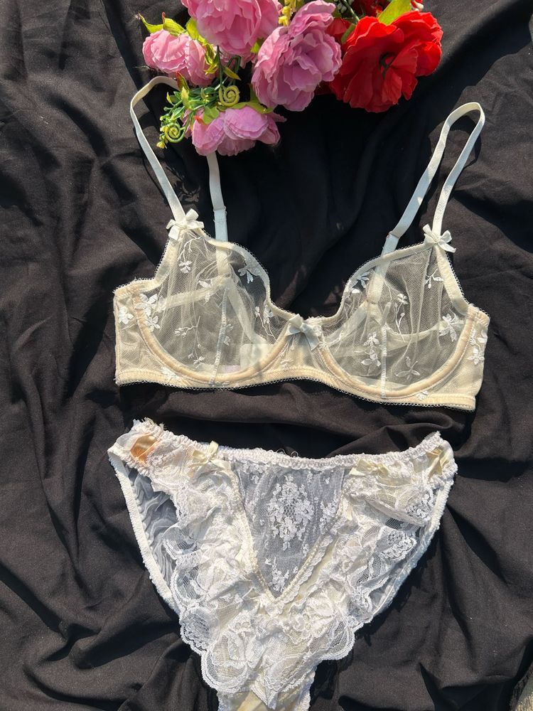 Lace Lingerie Set