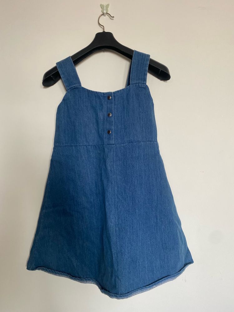 Denim dress 🦋