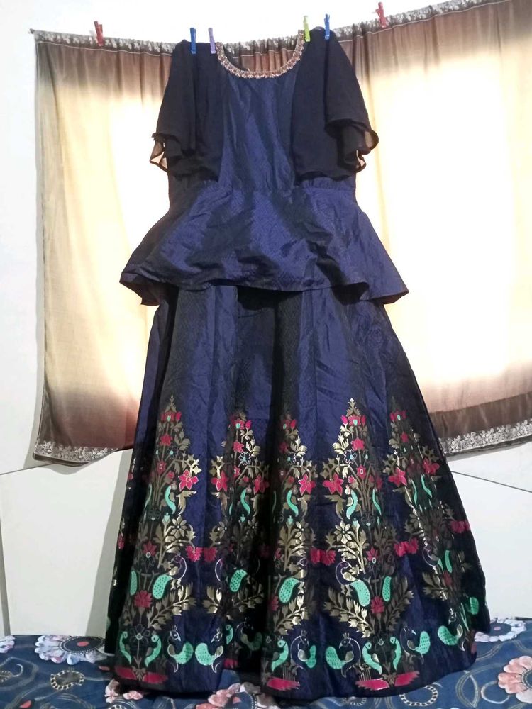 Dark Blue 💙 Peplum Gown