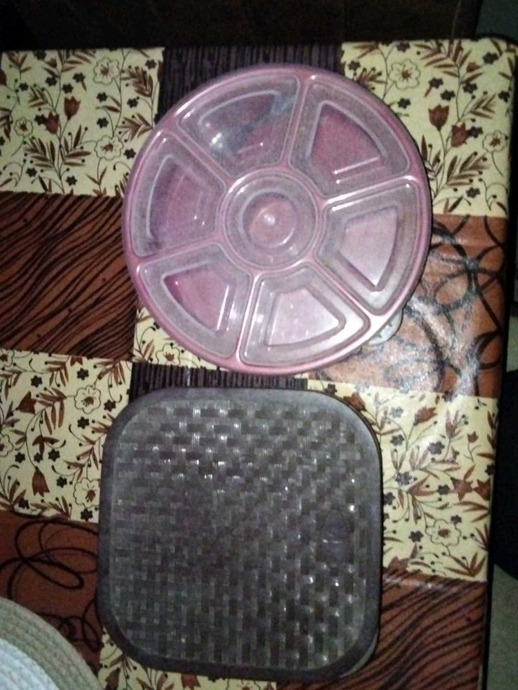 ( Set Of 2 ) Plastic Spice Containers.