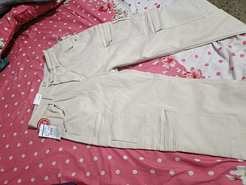 DNMX BRAND NEW CARGO