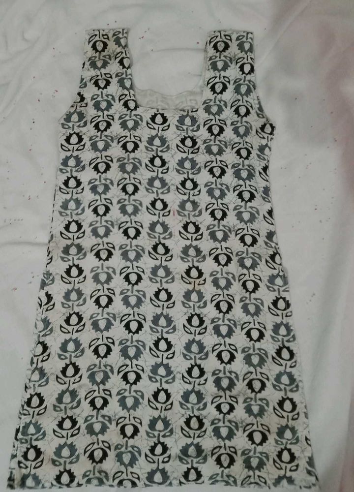 Sleeveless Short Kurti