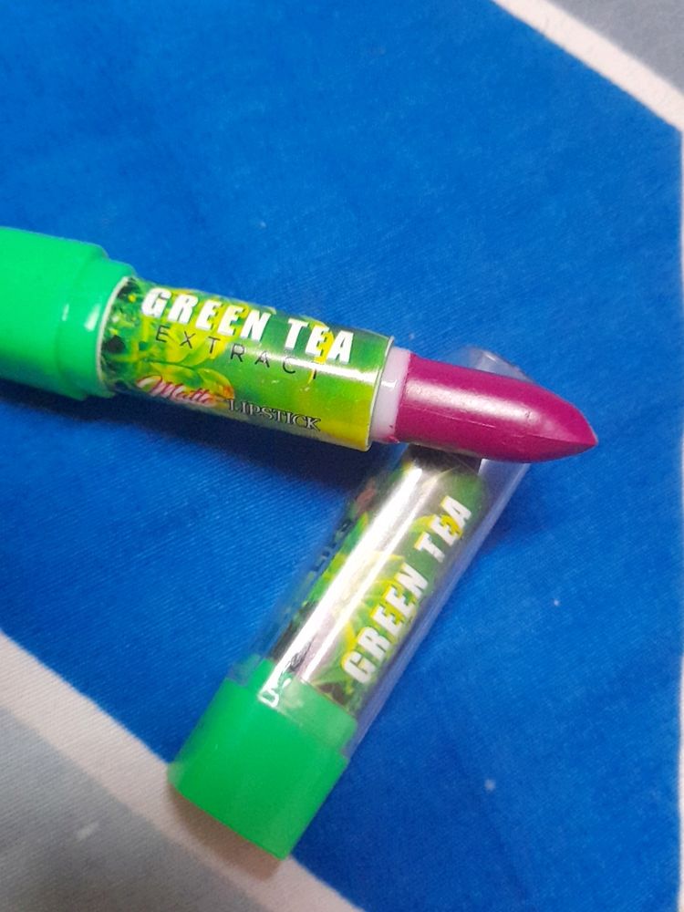 Brand New ADS GREEN TEA EXTRACT LIPSTICK set Of 2
