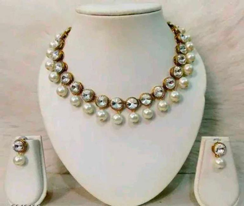 Pearl &amp; Crystal Necklace Set